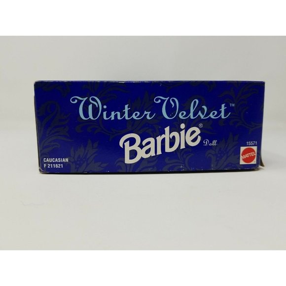 1995 Mattel AVON Exclusive Special Edition Winter Velvet Barbie Doll #15571 (o) - Picture 7 of 9